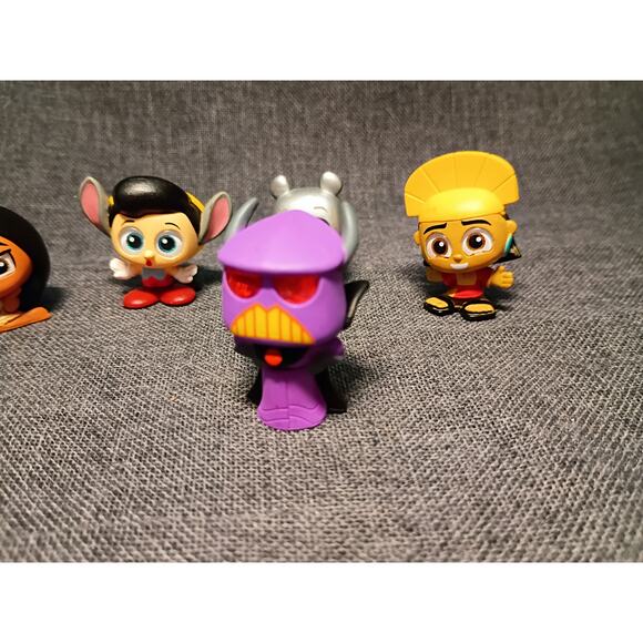 Disney Doorables - Pocahontas, Pinocchio, Zurg, Pooh, Kuzco - Picture 3 of 7